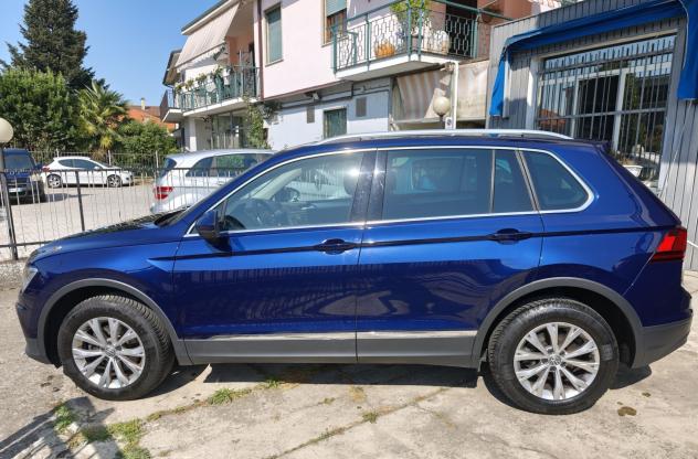 Volkswagen Tiguan 2.0 TDI SCR DSG 4MOTION Business - Foto 4