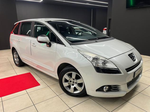Peugeot 5008 1.6 HDi 112CV Premium 7 POSTI - Foto 3