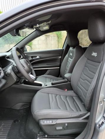 JEEP Avenger 1200 E-HYBRID SUMMIT 110CV AUTOM PACK WINTER PELLE rif. 23999481 - Foto 7