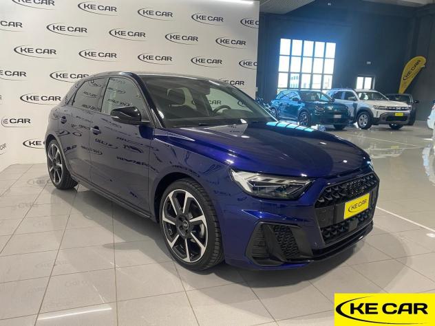 Audi A1 Sportback 30 TFSI S tronic Identity Black-GAR. 04/2029 - Foto 3
