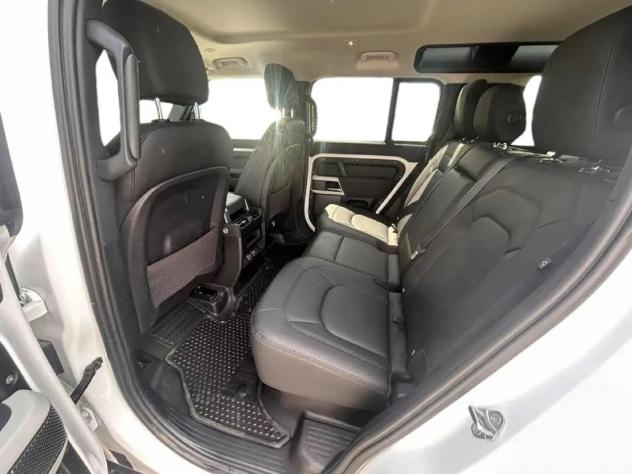 Land Rover Defender 110 3.0D I6 MHEV SE AWD 200cv - Foto 9