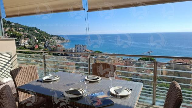 Alassio, appartamento vista mare con terrazzo vivibile, posto auto coperto e cantina - Foto 10