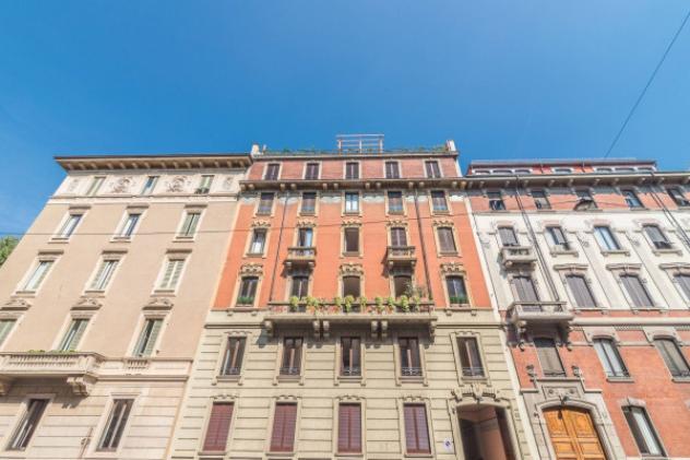 Appartamento di 200 m² con 5 locali in affitto a Milano