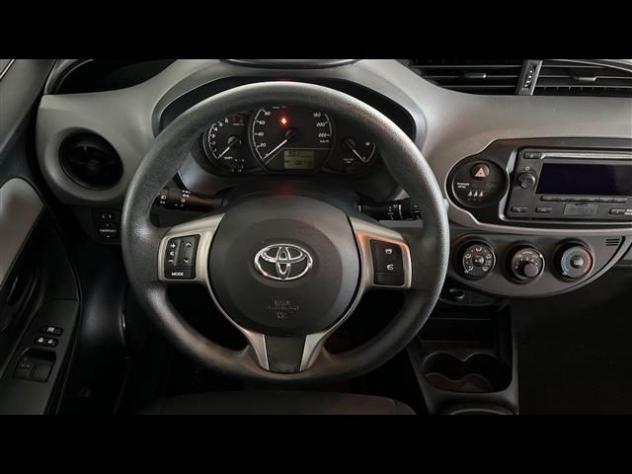 TOYOTA Yaris 3 Porte 1.0 VVT-i Cool my18 rif. 24031284 - Foto 7