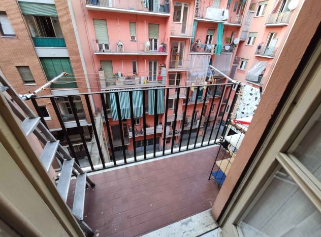 vendesi ampio monolocale in Vanchiglia - Foto 9