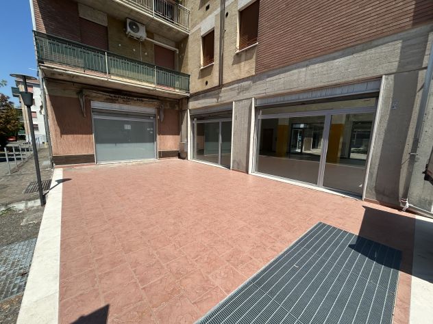 Negozio – Showroom in Affitto a Rubiera (RE) - Foto 3