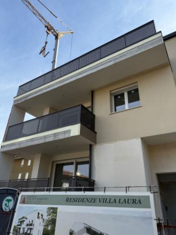 Appartamento di 130 m² con 4 locali e box auto in vendita a Padova
