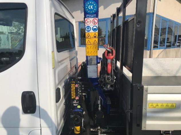 IVECO DAILY 35C14H Cassone ribaltabile trilat.+ Gru