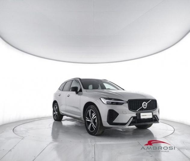 VOLVO XC60 B4 (d) AWD Geartronic R-design rif. 23424589 - Foto 2