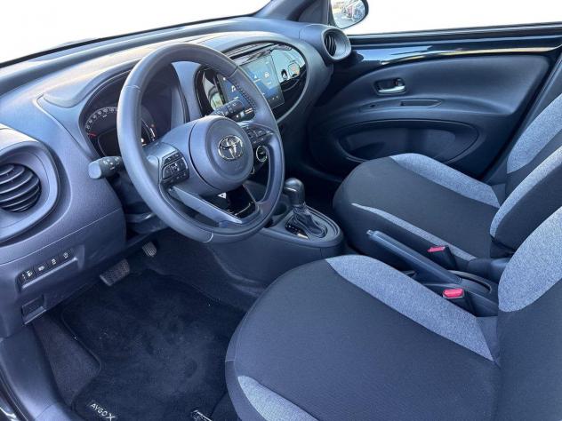 Toyota Aygo X 1.0B (72 CV) Active S-CVT - Foto 7