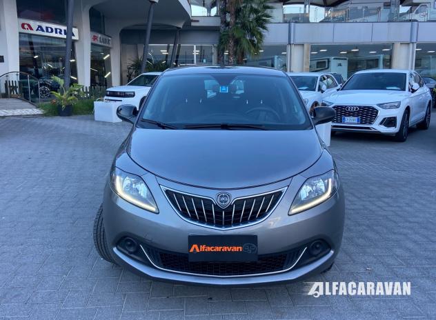 Lancia Ypsilon 1.0 firefly hybrid Gold - Foto 2
