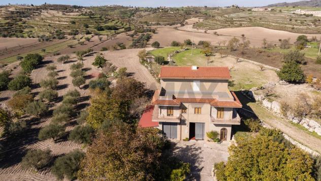 Casa Indipendente in vendita a Modica, Frigintini