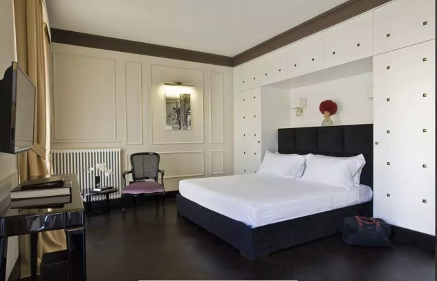 Marvellous room in apartment to share located in the hearth of Florence. - Foto 7