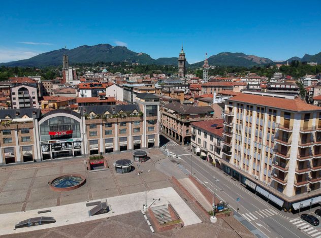 Luminoso bilocale mansardato 55mq - VARESE