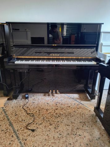 Pianoforte Yamaha U3 silent SG originale con trasporto e panca inclusi
