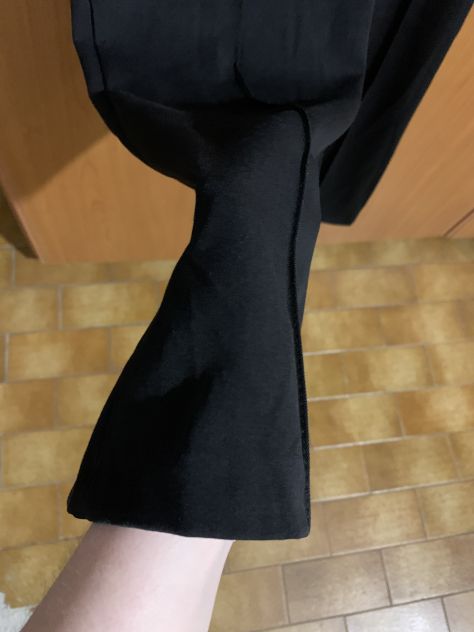 PANTALONI FINO AL SOTTO IL GINOCCHIO CAPRI MARCA”XYZ ITALY” DA DONNA NERI POCO E - Foto 4