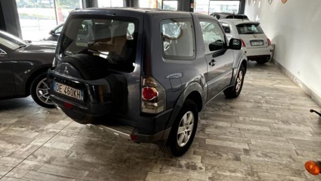 MITSUBISHI Pajero 3.2 DI-D 16V aut. 3p. Instyle DPF rif. 24000600 - Foto 5