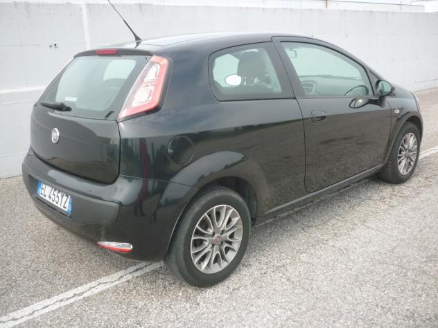 Fiat Punto 1.3 MJT II 75 CV 3 porte DYNAMIC - Foto 6