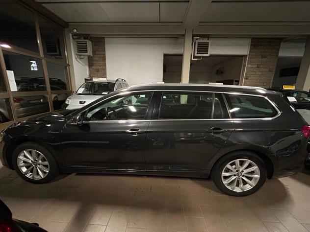 VOLKSWAGEN Passat 8ª serie Passat Variant 2.0 TDI SCR 122 CV EVO DSG Business - Foto 3