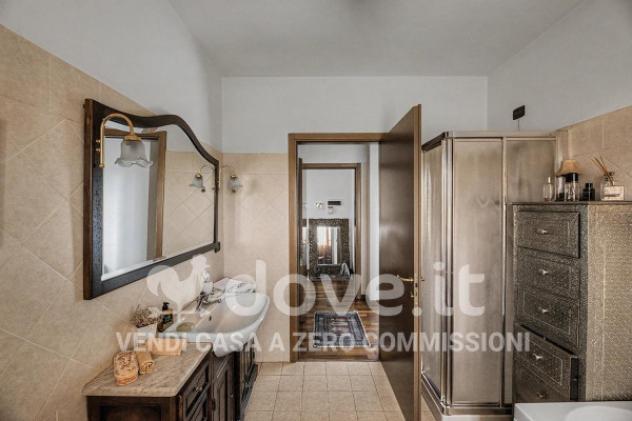 Attico / Mansarda di 180 m² con più di 5 locali e box auto doppio in vendita a Gazzada Schianno - Foto 20