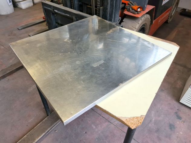 tavolo da lavoro con piano inox rimovibile usato - Foto 3