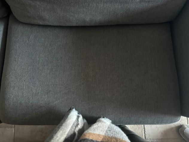 Divano 2 posti Poltronesofà grigio antracite – ottime condizioni - Foto 3