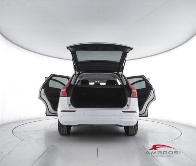 VOLVO XC60 B4 Geartronic Momentum Auto rif. 23371057 - Foto 7