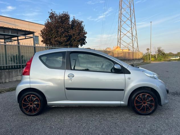 Peugeot 107 1.0 68CV 3p. SOLO 49.000 KM !!! - Foto 3