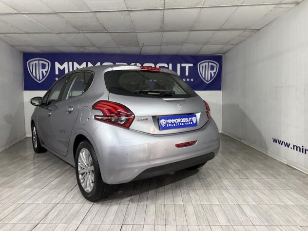 Peugeot 208 Allure BlueHDi 100 - Foto 9