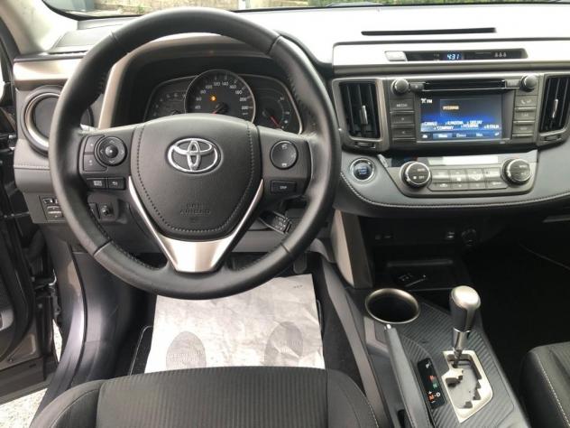 Toyota RAV 4 RAV4 2.2 D-CAT A/T 4WD Lounge - Foto 9