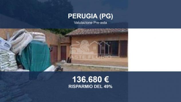 Immobile in asta di 351 m² con più di 5 locali e box auto in vendita a Perugia