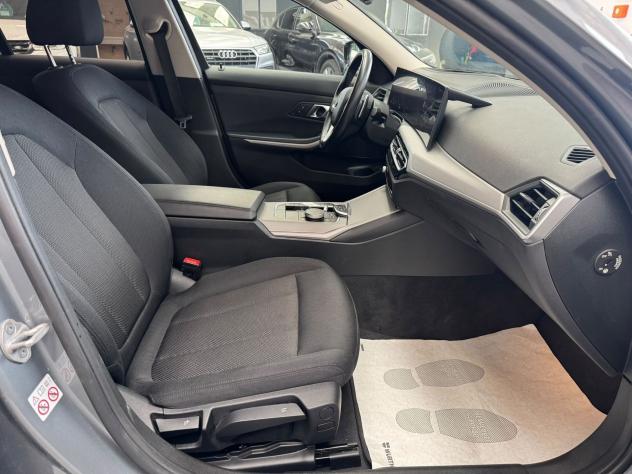 BMW Serie 3 318d Touring mhev 48V MSport auto - Foto 6