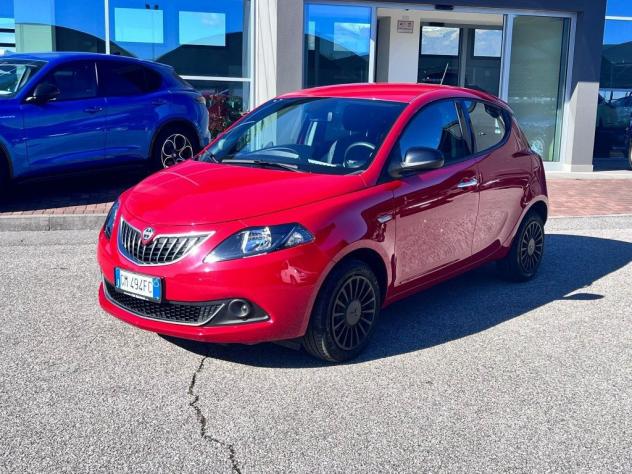 Lancia Ypsilon 1.0 FireFly 5 porte S&S Hybrid Silver