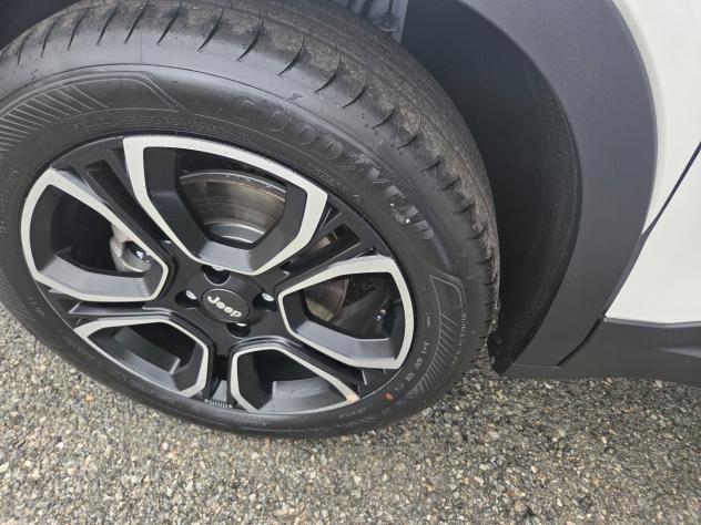 Jeep Avenger 1.2 Turbo 110 CV MHEV Summit Tetto nero Nessun obbligo finanziario - Foto 8