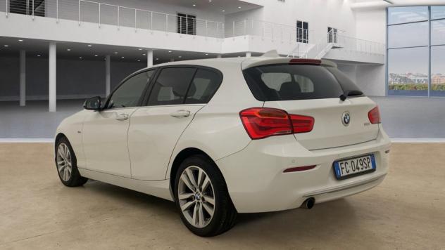 BMW 116 i Urban 5p - Foto 3