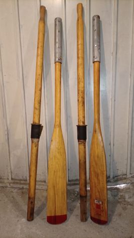 N. 2 REMI IN LEGNO DIVISIBILI CM 255 A € 70