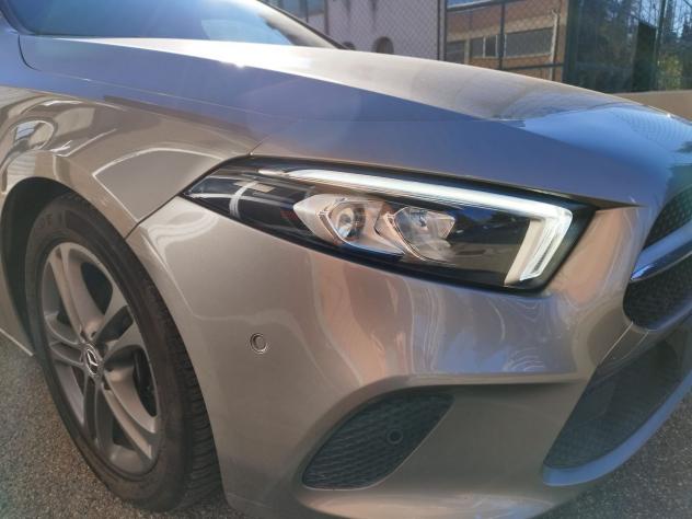 Mercedes-Benz Classe A A 180 d Automatic Premium - Foto 4