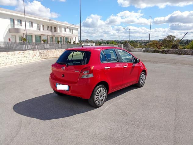 Toyota Yaris 1.0 5 porte Sol - Foto 3