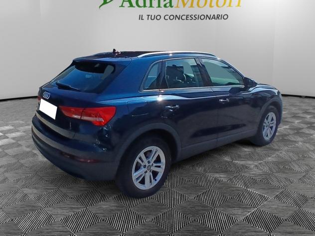 Audi Q3 2.0 35 TDI Business S Tronic - Foto 5
