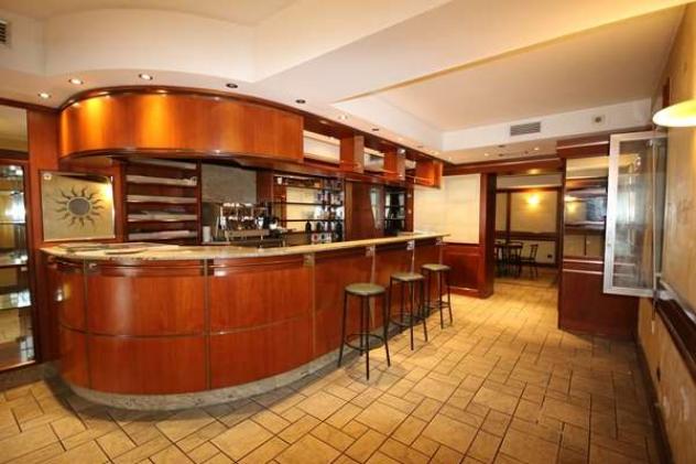 91 - Porzione di stabile con bar e appartamento - Foto 6