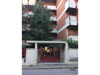 MODENA, ZONA VIALI, BELLA CAMERA ARREDATA