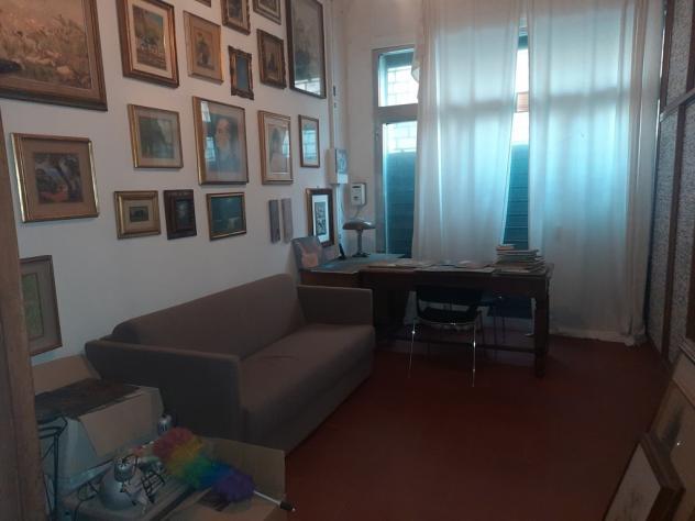 Pressi Cavour trilocale uso ufficio con Giardino - Foto 3