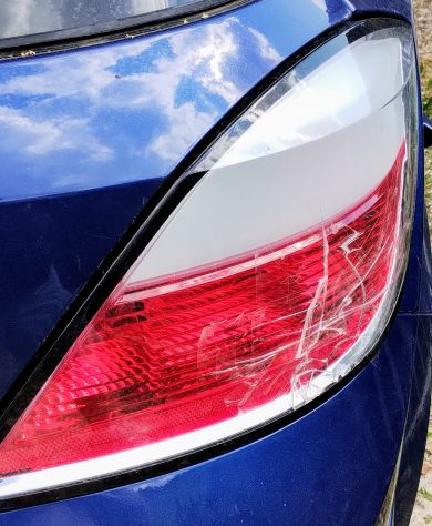 Fanale posteriore Opel Astra H  dx scheggiato