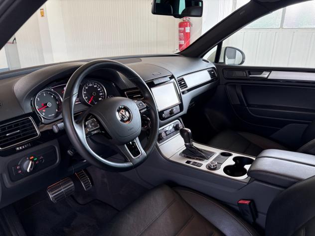 Volkswagen Touareg 3.0 TDI 245 CV tiptronic full optional - Foto 8