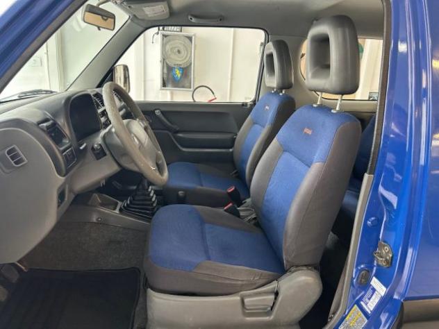 SUZUKI Jimny 1.3i 16V cat 4WD JLX rif. 23452693 - Foto 9