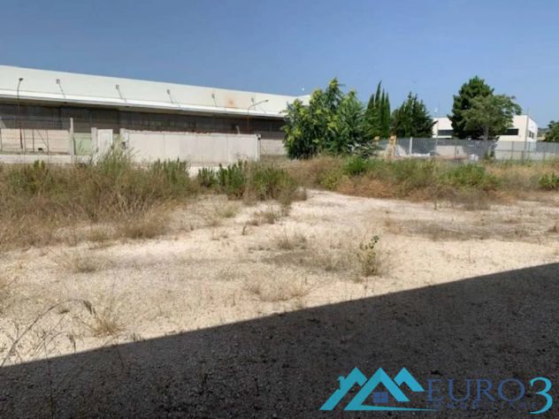 PESCARA-Loc. Cugnoli-Capannone industriale con piazzale - Foto 7