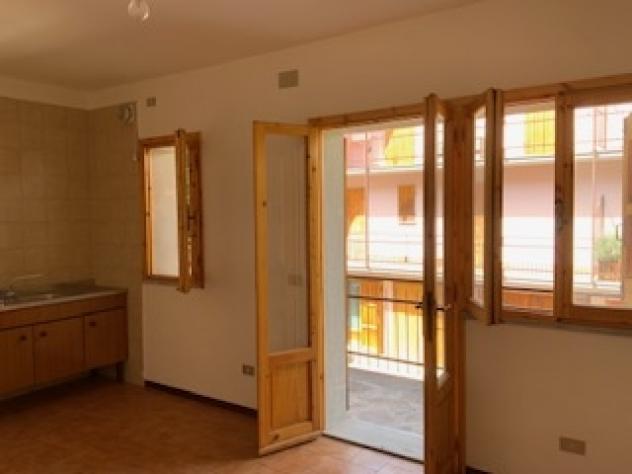 Appennino Tosco Emiliano Pievepelago bilocale con balcone e garage - Foto 3