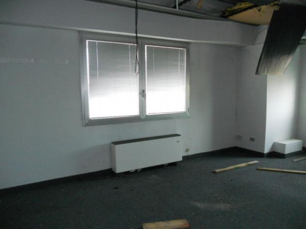 Immobile di 495 m² con più di 5 locali in vendita a Pero - Foto 14