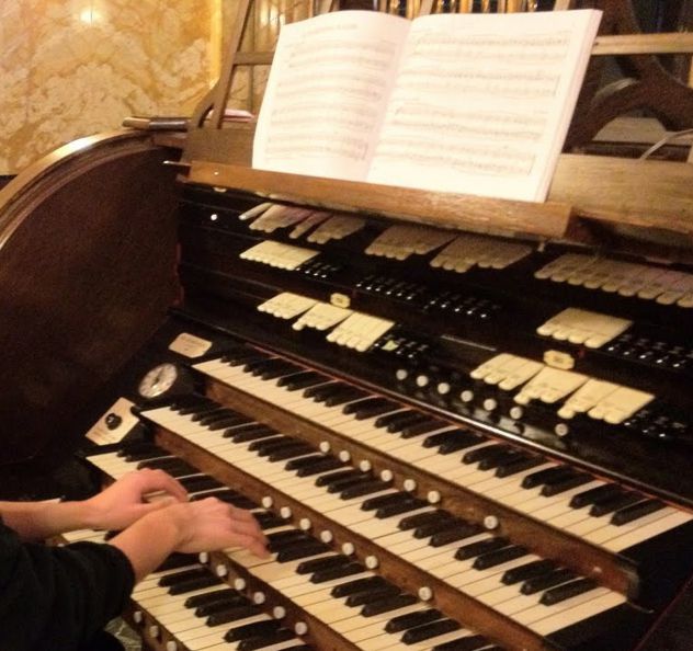 Organista a Pavia (matrimoni funerali concerti)