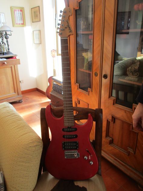 4 CHITARRE IN VENDITA (1OVATION 1IBANEZ 1WASHBURN 1PEAVEY) - Foto 3